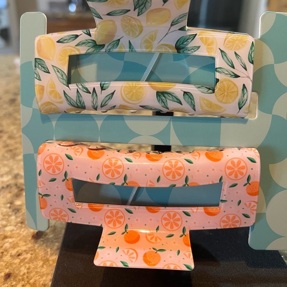Piper K | Lemon & Orange Hair Clips 🍋🍊 - Picture 2 of 4